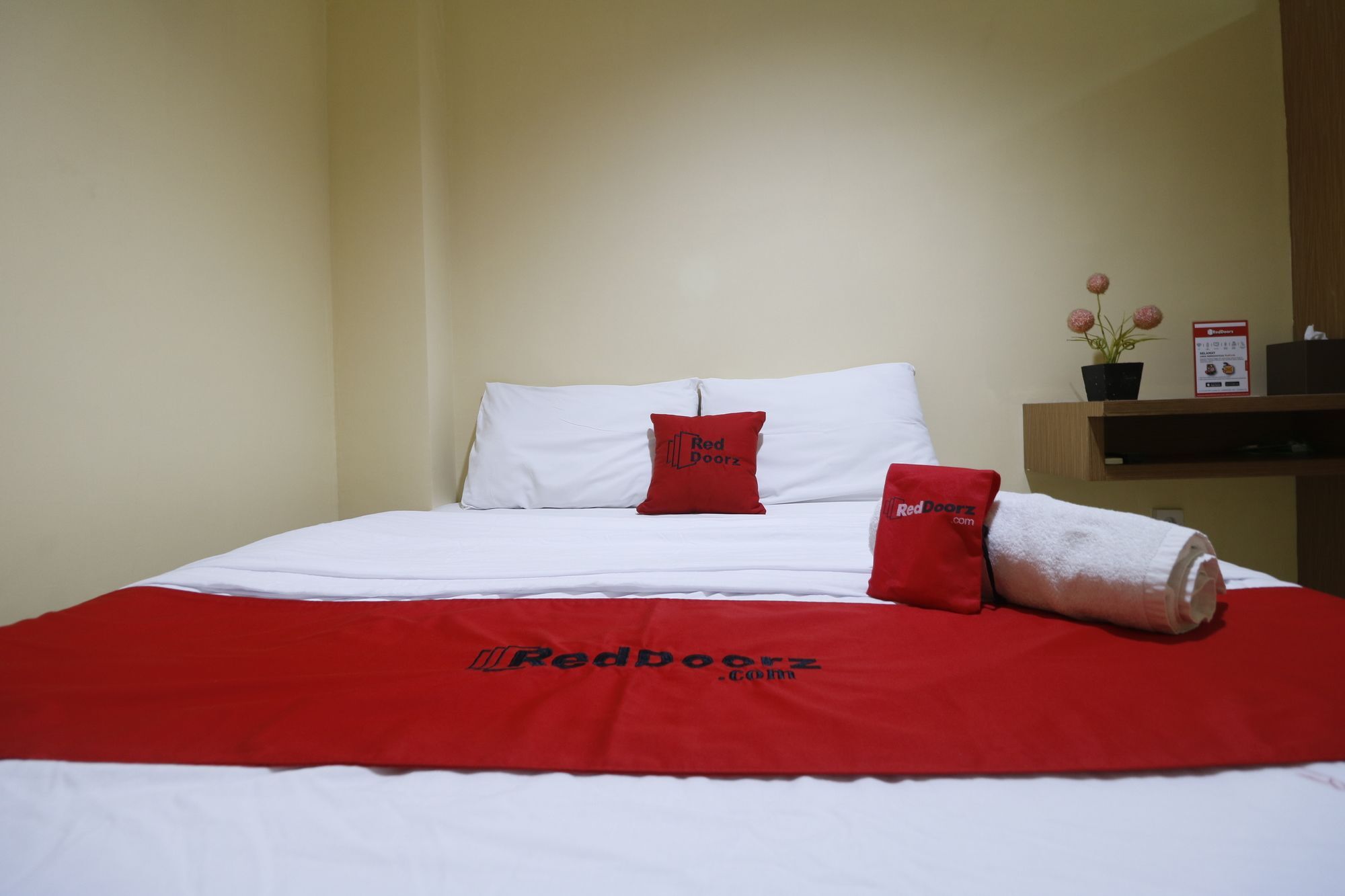 Reddoorz Near Itc Cempaka Mas Hotel Jakarta Exterior foto